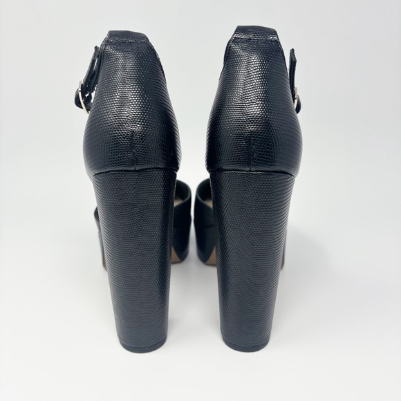 Kennth Cole Tatum Platform Pumps 10 - Picture 4 of 7